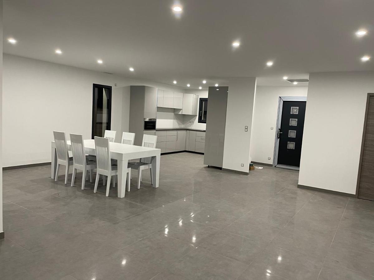 לאקאנו Maison Moderne Avec Piscine Chauffee מראה חיצוני תמונה