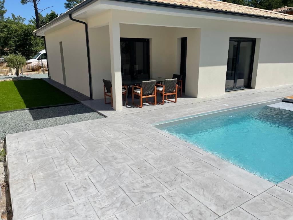 לאקאנו Maison Moderne Avec Piscine Chauffee מראה חיצוני תמונה